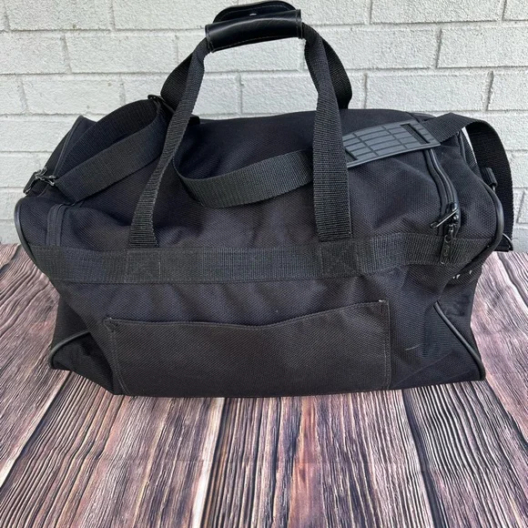 COPY - Atlantic Black Tote Duffel Bag Luggage - Picture 5 of 8